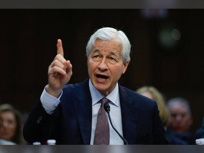 JPMorgan CEO Jamie Dimon: US Economy Booming, Consumers Strong, but Warns of Debt, Inflation, and Geopolitical Risks