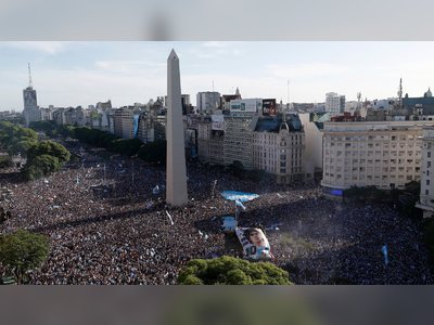 Hundreds of Thousands Protest Argentina's Budget Cuts to Public Universities: